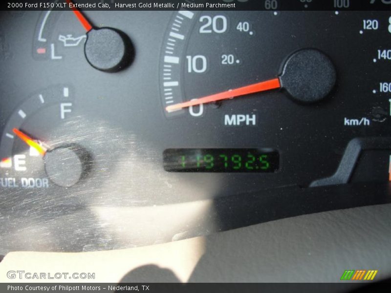 Harvest Gold Metallic / Medium Parchment 2000 Ford F150 XLT Extended Cab