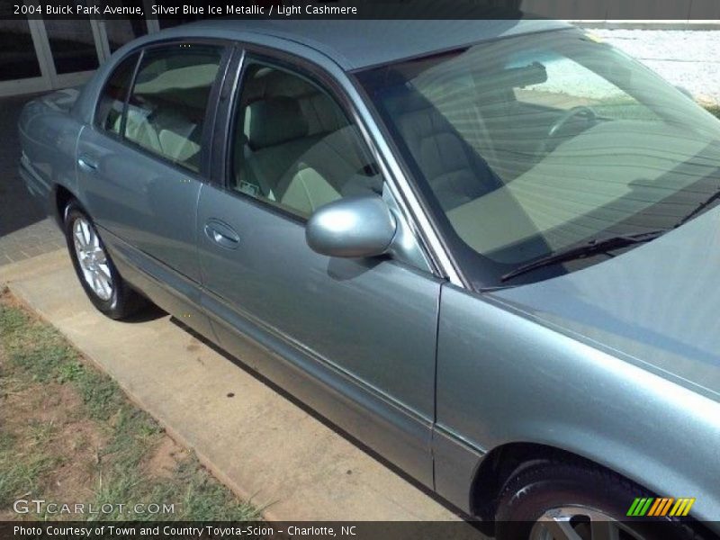 Silver Blue Ice Metallic / Light Cashmere 2004 Buick Park Avenue