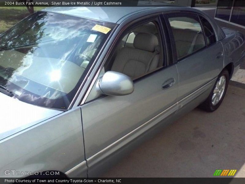Silver Blue Ice Metallic / Light Cashmere 2004 Buick Park Avenue