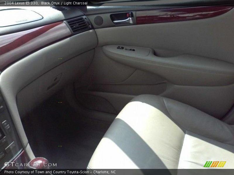 Black Onyx / Light Charcoal 2004 Lexus ES 330