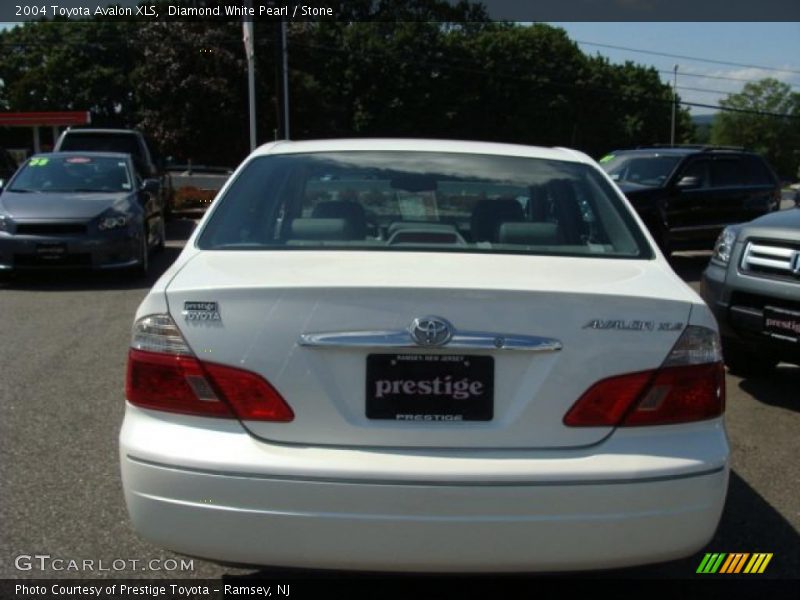 Diamond White Pearl / Stone 2004 Toyota Avalon XLS