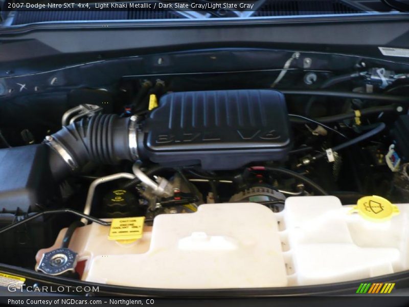 Light Khaki Metallic / Dark Slate Gray/Light Slate Gray 2007 Dodge Nitro SXT 4x4