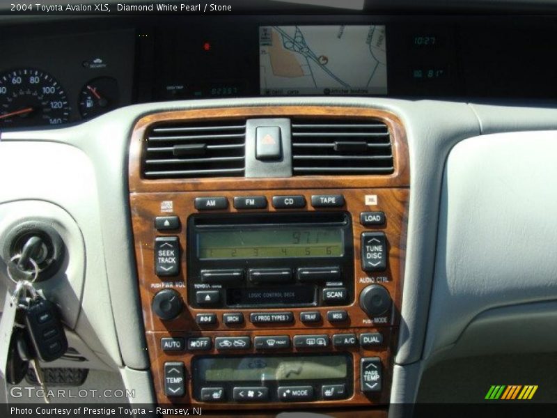 Diamond White Pearl / Stone 2004 Toyota Avalon XLS