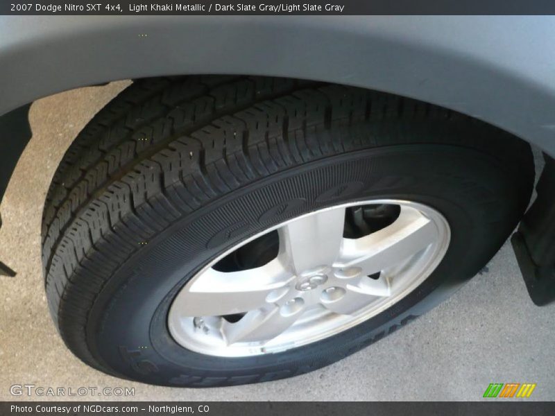 Light Khaki Metallic / Dark Slate Gray/Light Slate Gray 2007 Dodge Nitro SXT 4x4