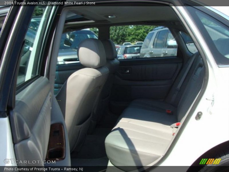 Diamond White Pearl / Stone 2004 Toyota Avalon XLS