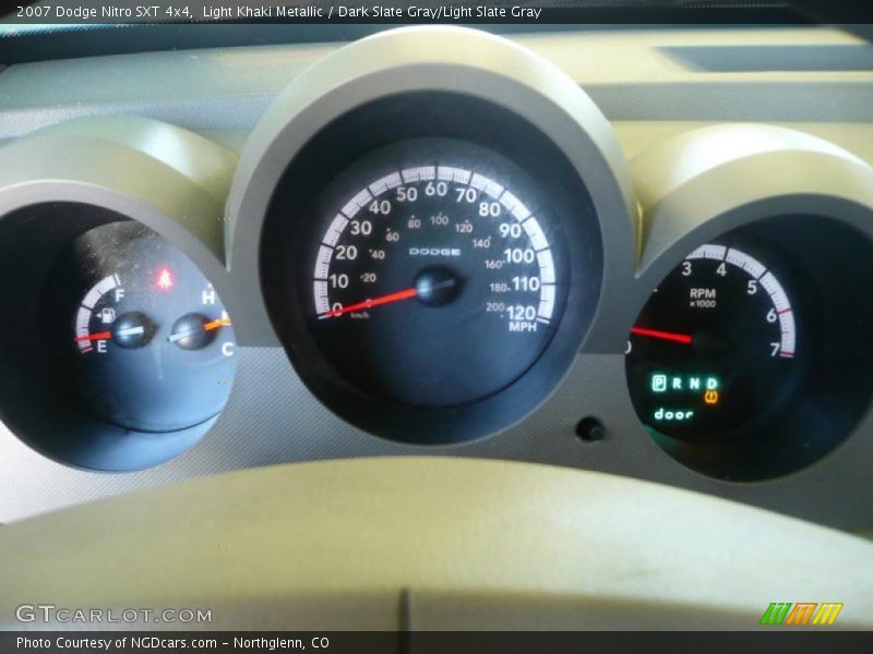 Light Khaki Metallic / Dark Slate Gray/Light Slate Gray 2007 Dodge Nitro SXT 4x4