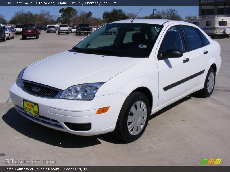 Cloud 9 White / Charcoal/Light Flint 2007 Ford Focus ZX4 S Sedan