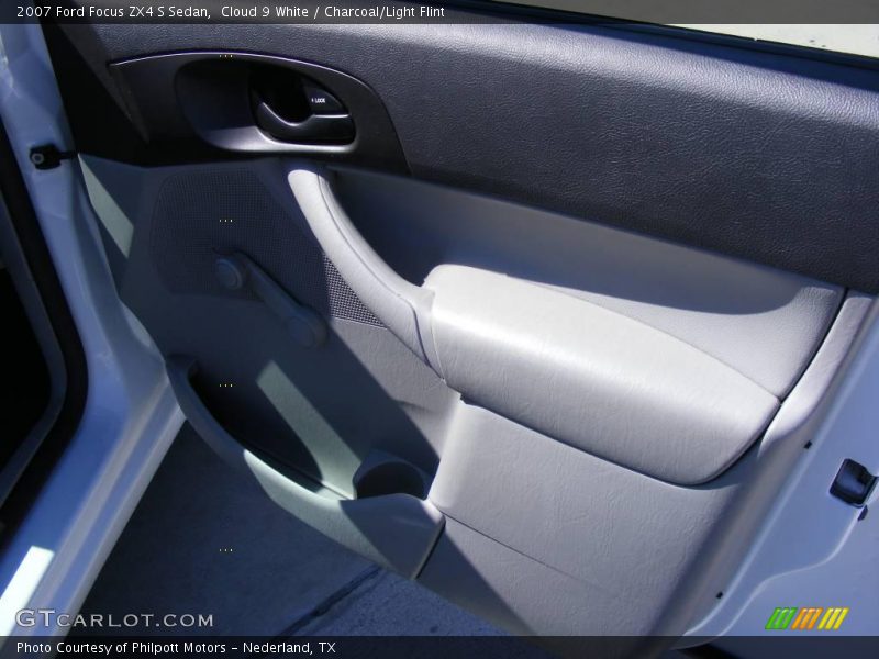 Cloud 9 White / Charcoal/Light Flint 2007 Ford Focus ZX4 S Sedan