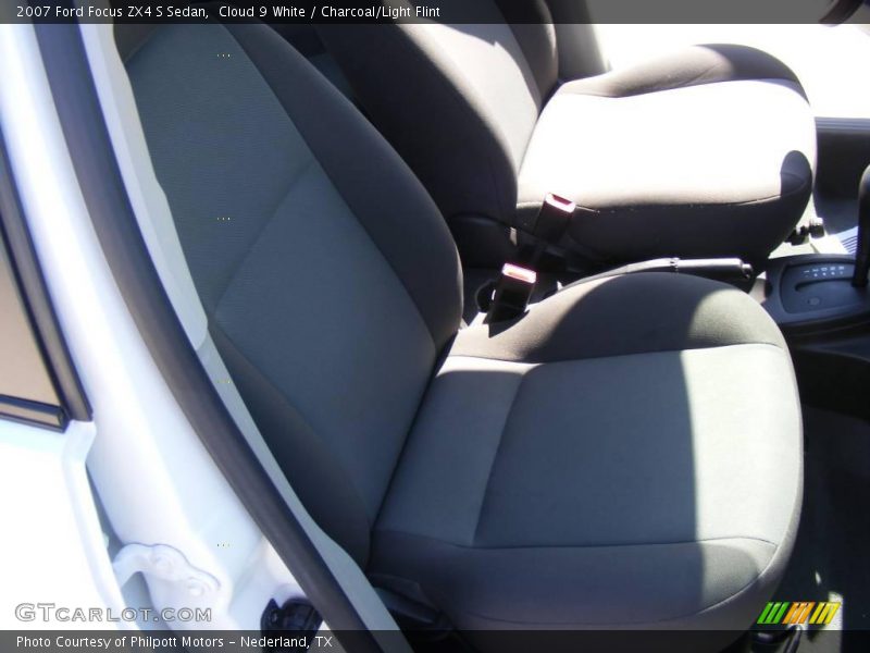 Cloud 9 White / Charcoal/Light Flint 2007 Ford Focus ZX4 S Sedan