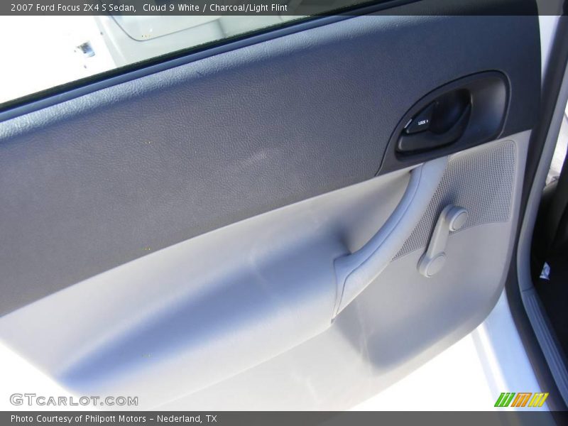 Cloud 9 White / Charcoal/Light Flint 2007 Ford Focus ZX4 S Sedan