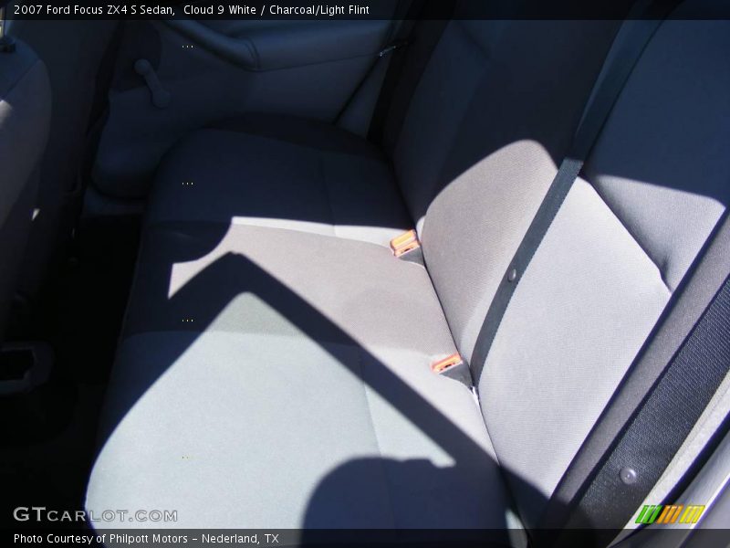 Cloud 9 White / Charcoal/Light Flint 2007 Ford Focus ZX4 S Sedan