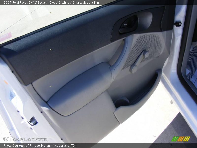 Cloud 9 White / Charcoal/Light Flint 2007 Ford Focus ZX4 S Sedan