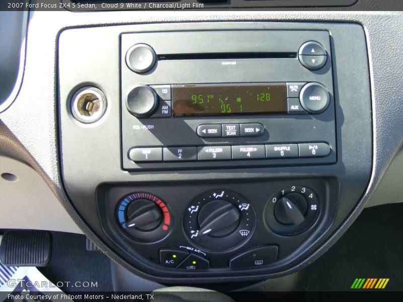 Cloud 9 White / Charcoal/Light Flint 2007 Ford Focus ZX4 S Sedan