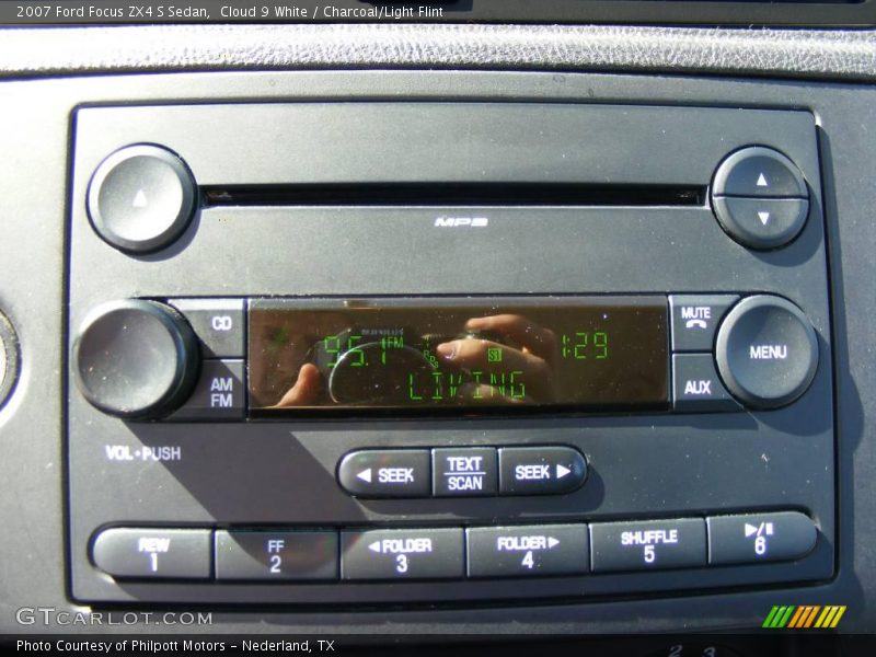 Cloud 9 White / Charcoal/Light Flint 2007 Ford Focus ZX4 S Sedan