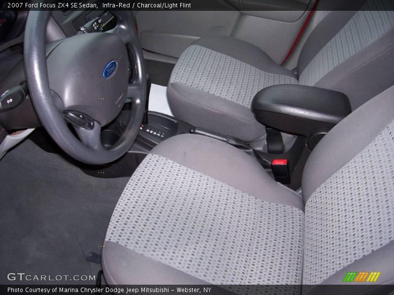 Infra-Red / Charcoal/Light Flint 2007 Ford Focus ZX4 SE Sedan