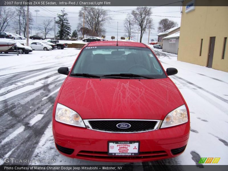 Infra-Red / Charcoal/Light Flint 2007 Ford Focus ZX4 SE Sedan