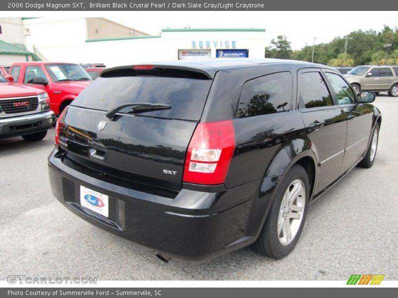 Brilliant Black Crystal Pearl / Dark Slate Gray/Light Graystone 2006 Dodge Magnum SXT