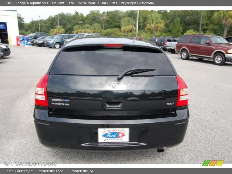 Brilliant Black Crystal Pearl / Dark Slate Gray/Light Graystone 2006 Dodge Magnum SXT