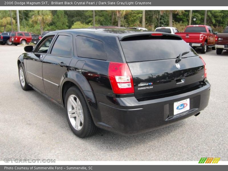 Brilliant Black Crystal Pearl / Dark Slate Gray/Light Graystone 2006 Dodge Magnum SXT