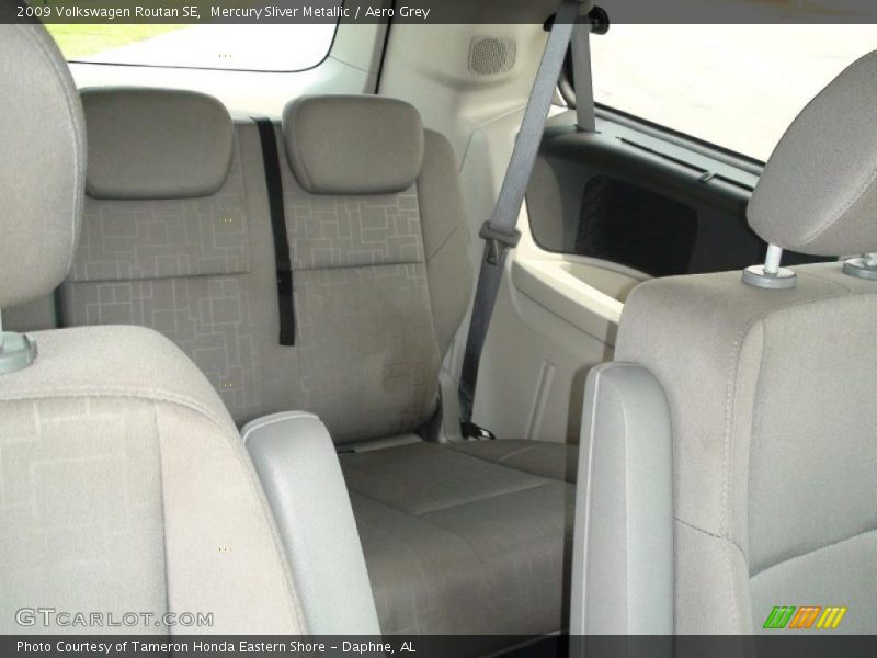 Mercury Sliver Metallic / Aero Grey 2009 Volkswagen Routan SE