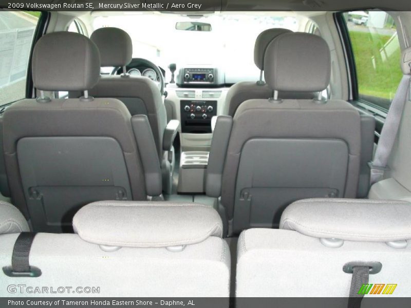 Mercury Sliver Metallic / Aero Grey 2009 Volkswagen Routan SE