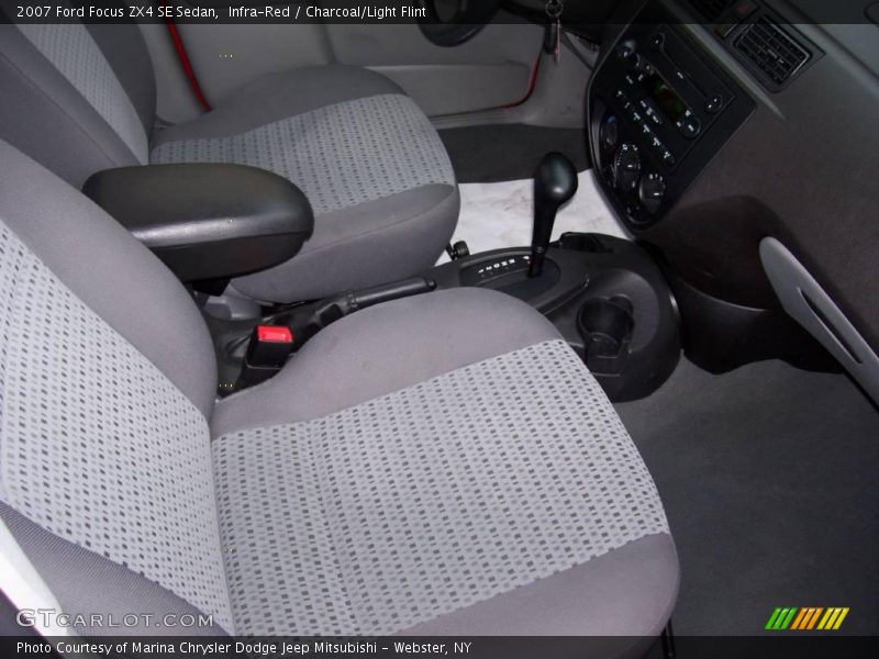Infra-Red / Charcoal/Light Flint 2007 Ford Focus ZX4 SE Sedan