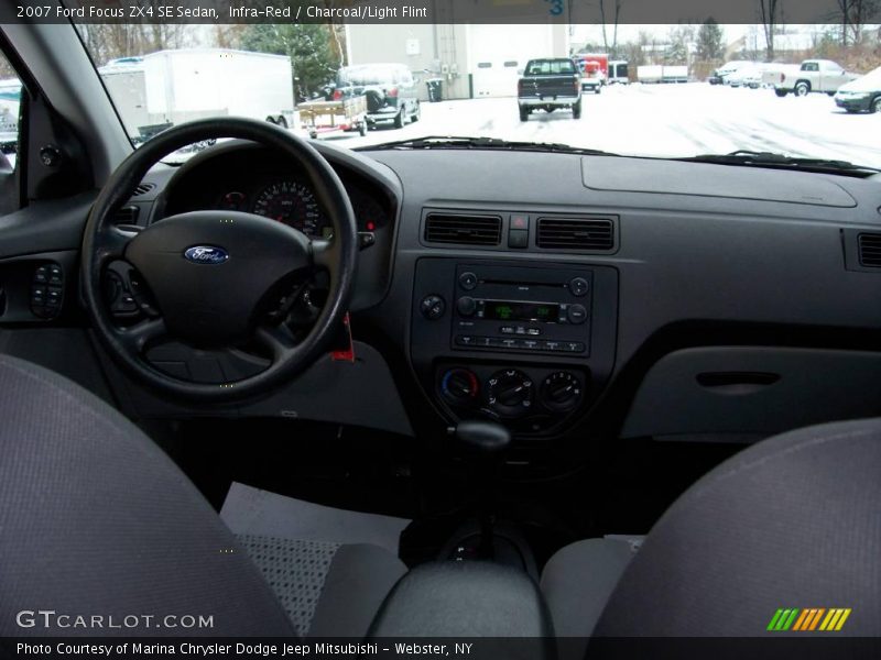Infra-Red / Charcoal/Light Flint 2007 Ford Focus ZX4 SE Sedan