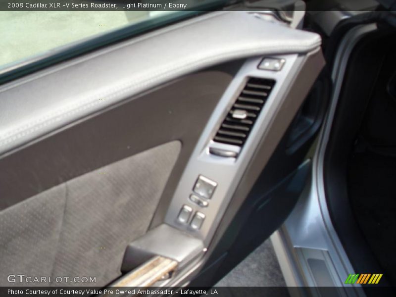 Light Platinum / Ebony 2008 Cadillac XLR -V Series Roadster