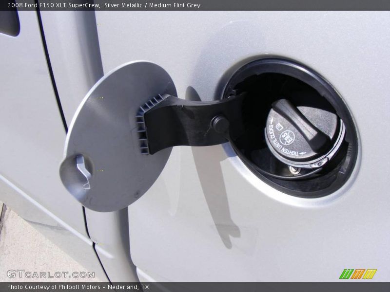 Silver Metallic / Medium Flint Grey 2008 Ford F150 XLT SuperCrew