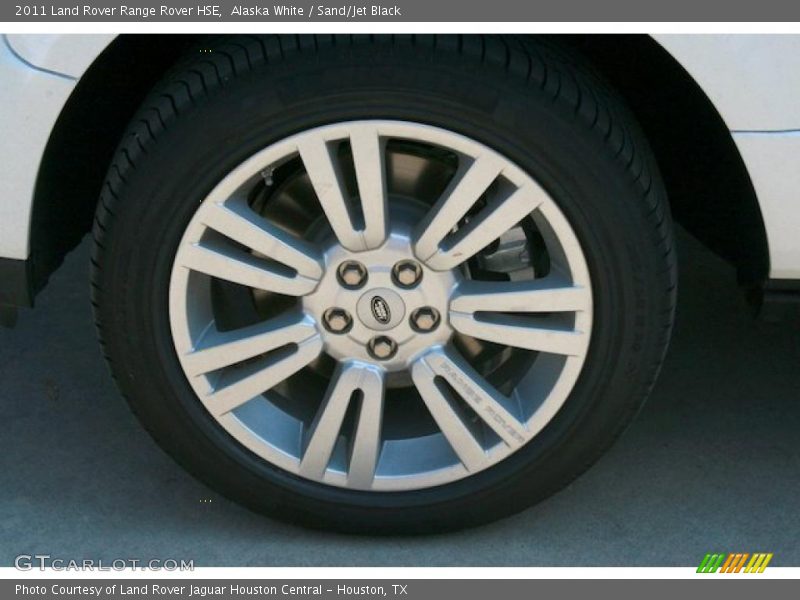 Alaska White / Sand/Jet Black 2011 Land Rover Range Rover HSE