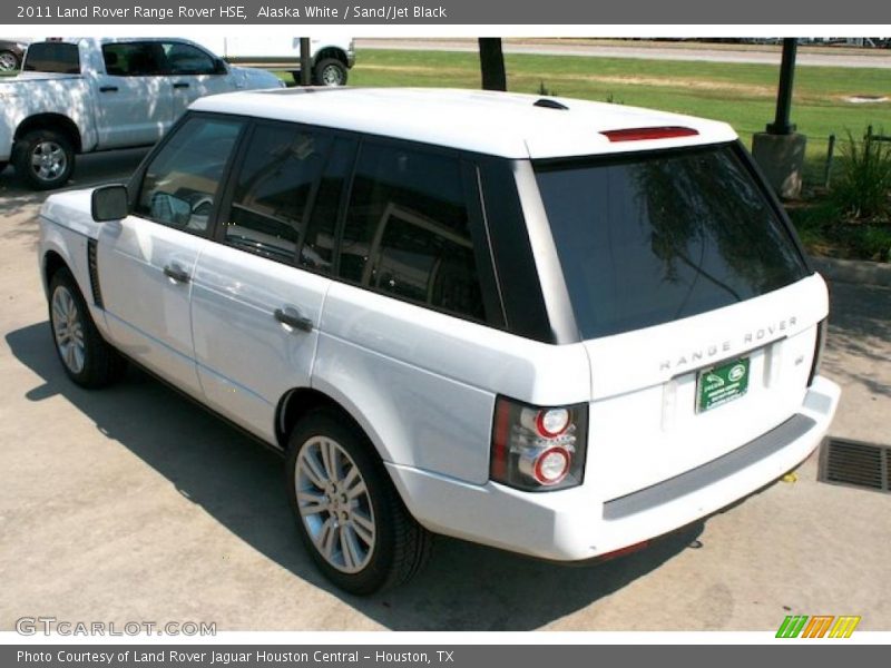 Alaska White / Sand/Jet Black 2011 Land Rover Range Rover HSE