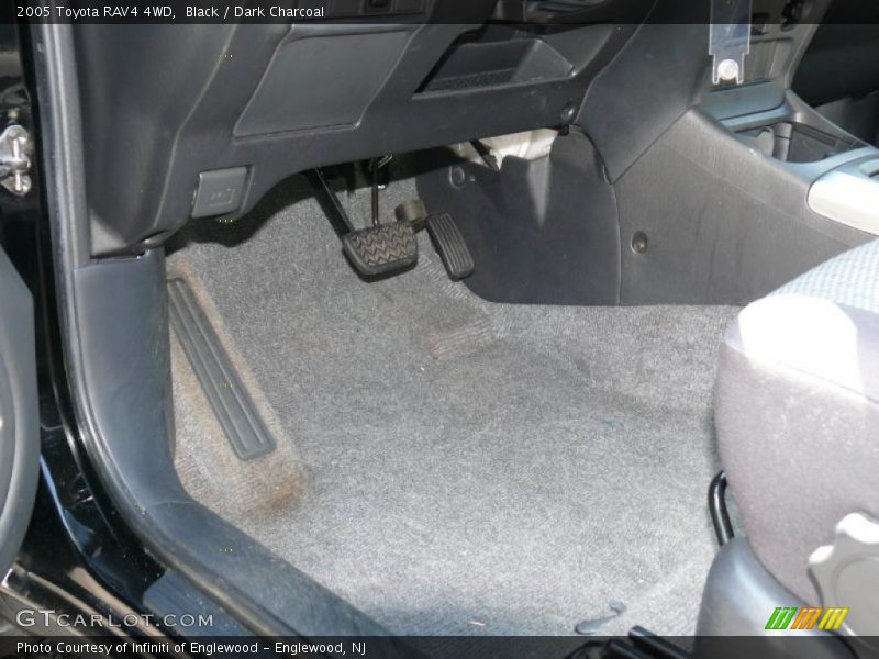 Black / Dark Charcoal 2005 Toyota RAV4 4WD