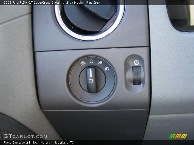 Silver Metallic / Medium Flint Grey 2008 Ford F150 XLT SuperCrew