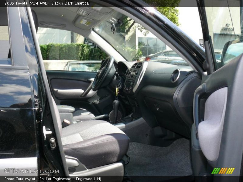 Black / Dark Charcoal 2005 Toyota RAV4 4WD