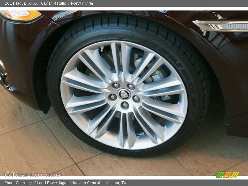 Caviar Metallic / Ivory/Truffle 2011 Jaguar XJ XJ