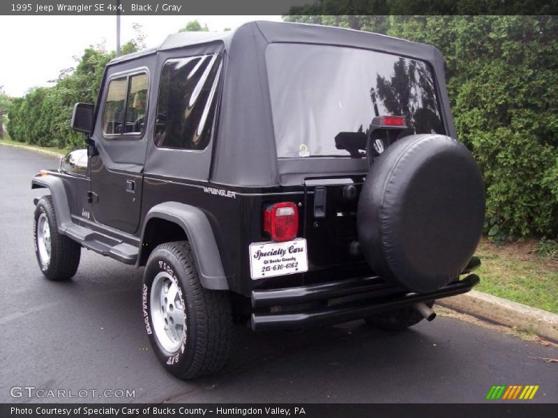 Black / Gray 1995 Jeep Wrangler SE 4x4