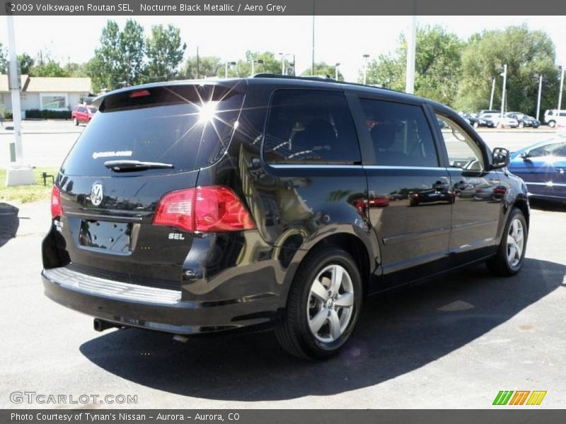 Nocturne Black Metallic / Aero Grey 2009 Volkswagen Routan SEL