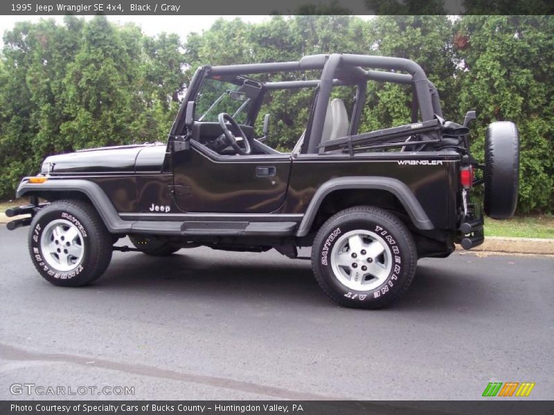 Black / Gray 1995 Jeep Wrangler SE 4x4