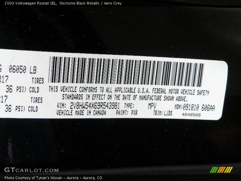 Nocturne Black Metallic / Aero Grey 2009 Volkswagen Routan SEL