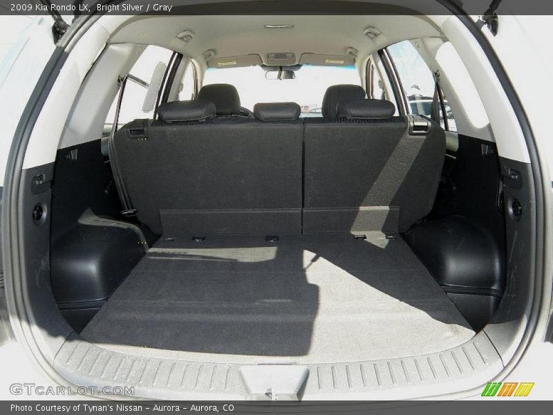 Bright Silver / Gray 2009 Kia Rondo LX