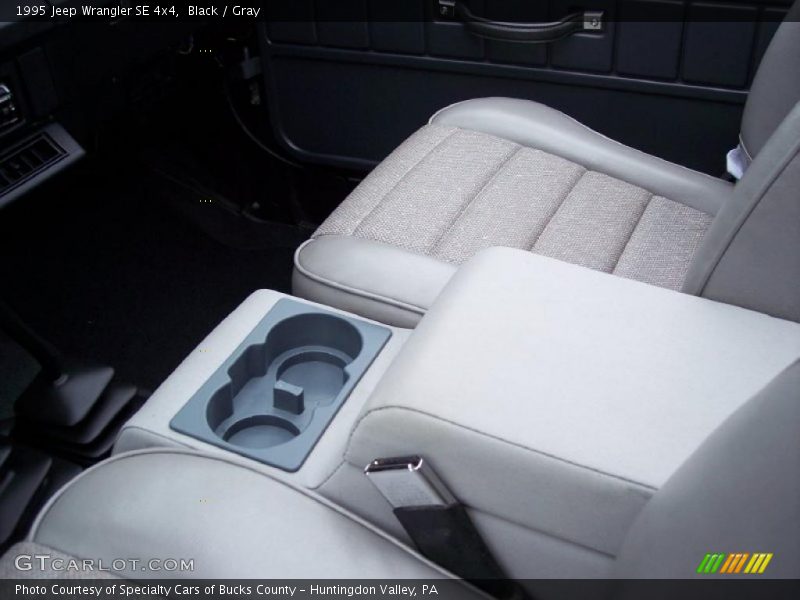 Black / Gray 1995 Jeep Wrangler SE 4x4