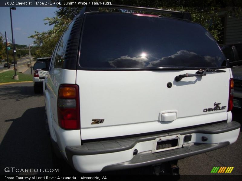 Summit White / Tan/Neutral 2002 Chevrolet Tahoe Z71 4x4