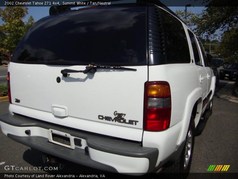 Summit White / Tan/Neutral 2002 Chevrolet Tahoe Z71 4x4