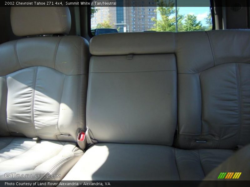 Summit White / Tan/Neutral 2002 Chevrolet Tahoe Z71 4x4