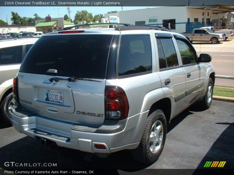 Silverstone Metallic / Light Cashmere 2004 Chevrolet TrailBlazer LS