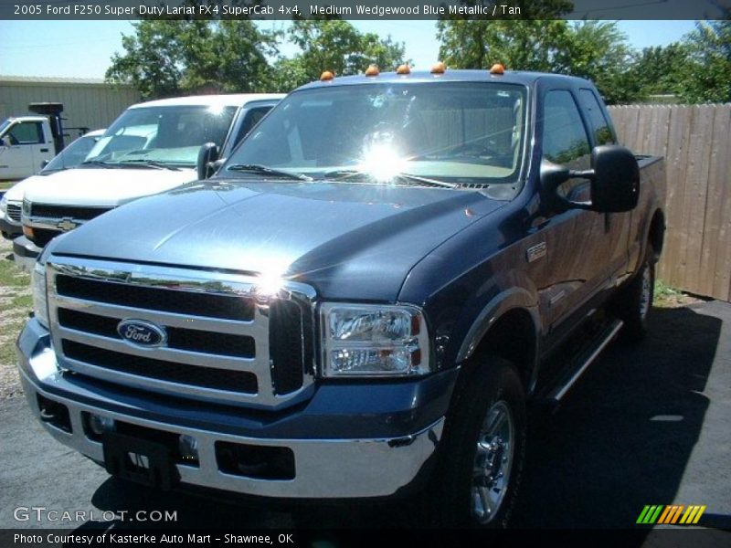 Medium Wedgewood Blue Metallic / Tan 2005 Ford F250 Super Duty Lariat FX4 SuperCab 4x4