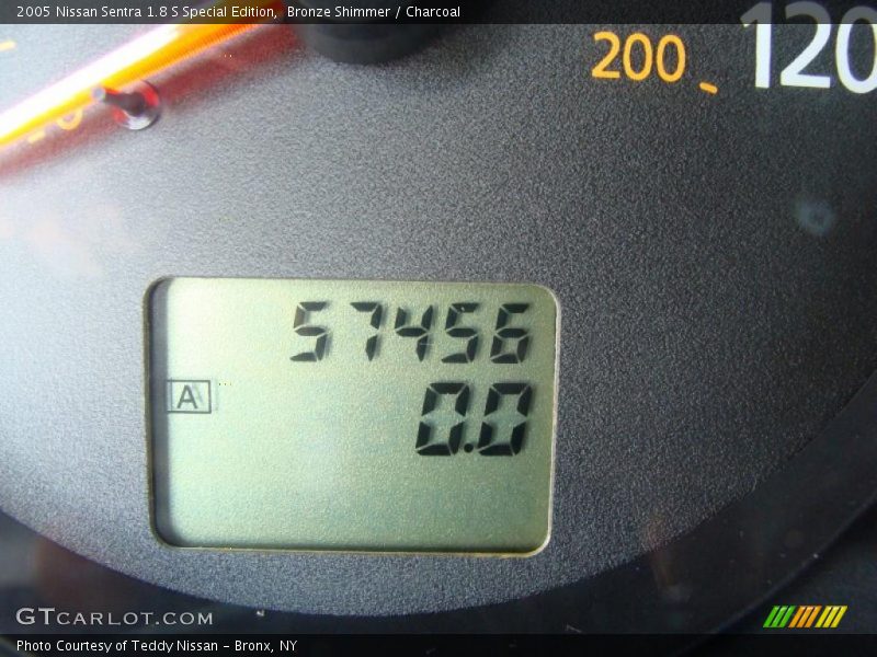Bronze Shimmer / Charcoal 2005 Nissan Sentra 1.8 S Special Edition
