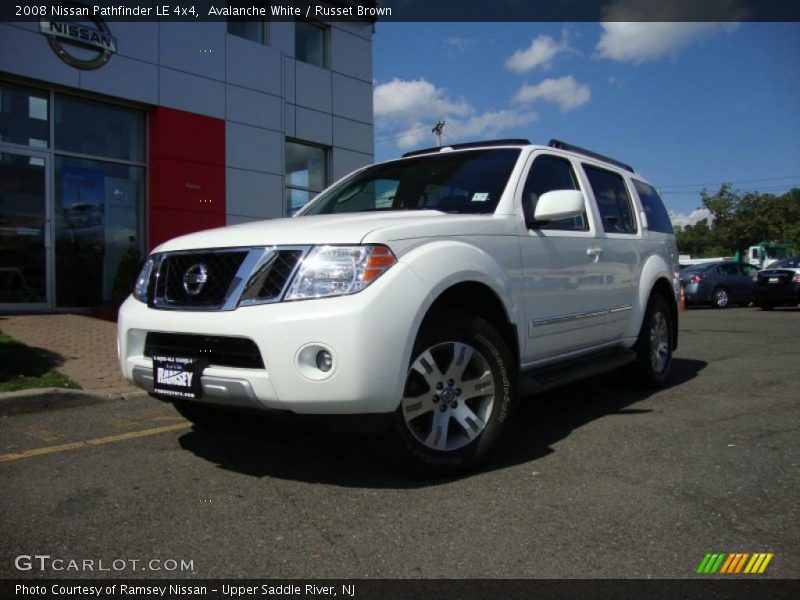 Avalanche White / Russet Brown 2008 Nissan Pathfinder LE 4x4