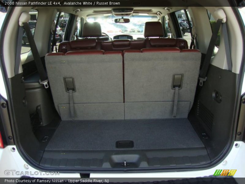 Avalanche White / Russet Brown 2008 Nissan Pathfinder LE 4x4