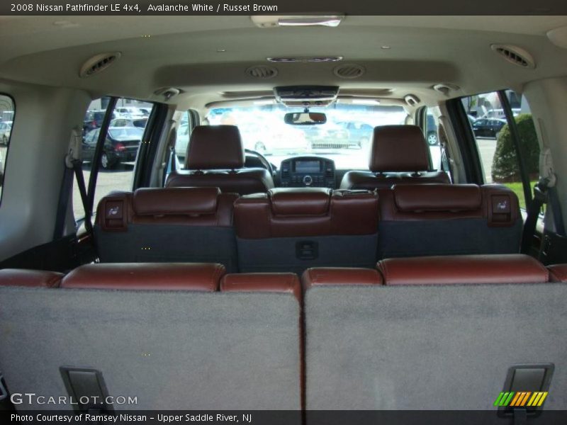 Avalanche White / Russet Brown 2008 Nissan Pathfinder LE 4x4